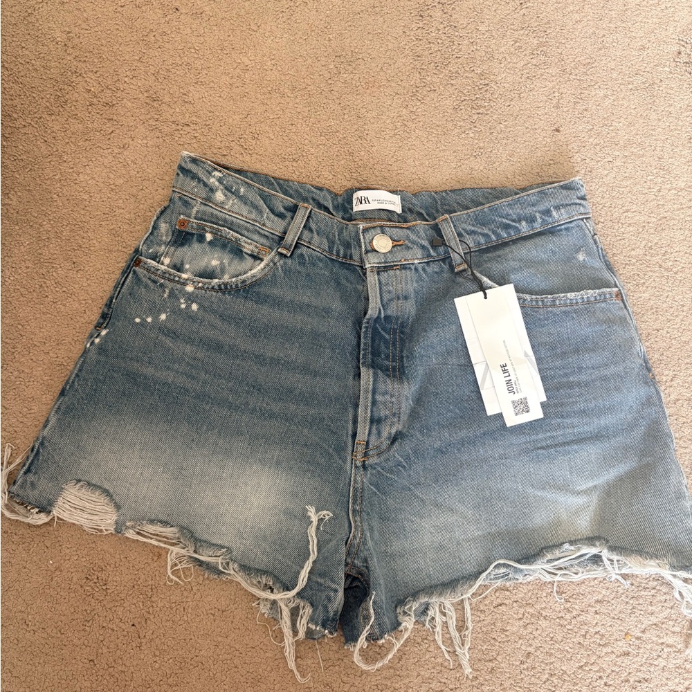 Zara Women's Distressed Light Blue Jean Shorts